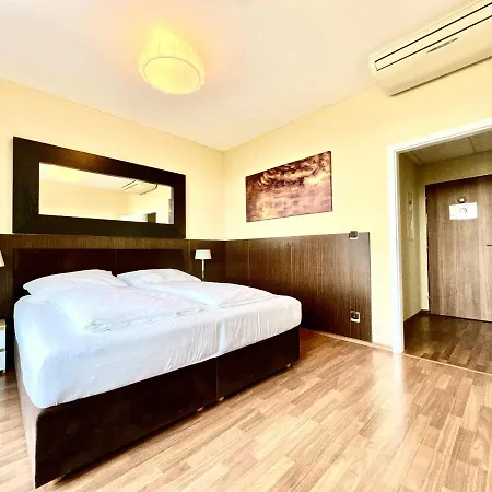 Balu Apartments Prague Exterior photo