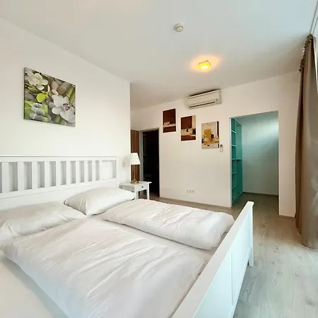 Balu Apartments Prague Exterior photo